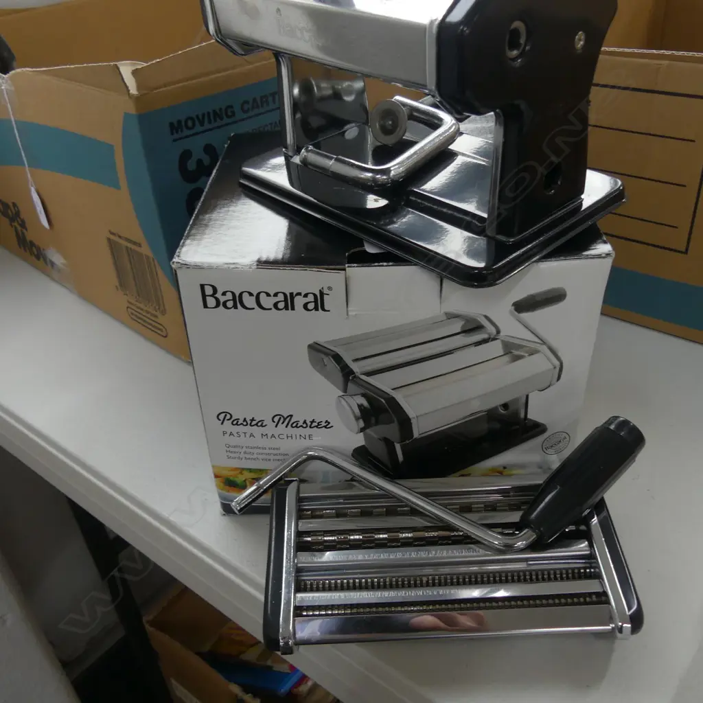 BACCARAT- PASTA MAKING MACHINE Image 1++