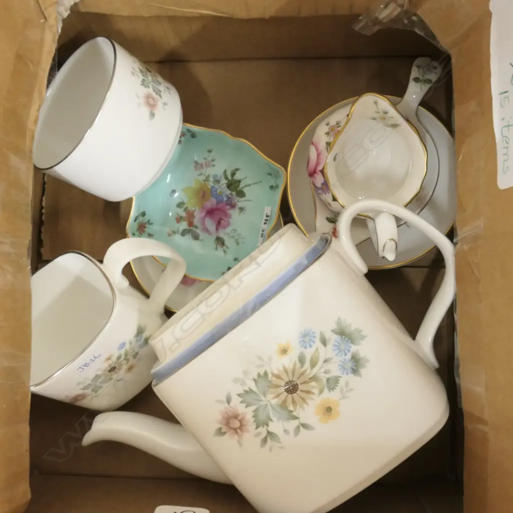 LOT R/DOULTON  PASTORLTEASET + R/CROWN DERBY x 4 + WORCESTER PIN DISH Image 1++
