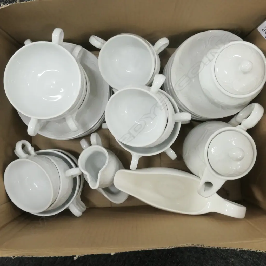 WHITE GERMAN "BAUSCHER" PART TEA SET  Image 1++