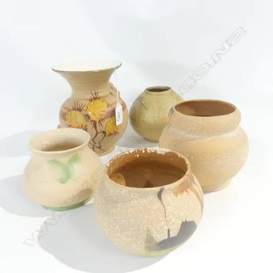 AMBRICO/CROWN LYNN 5 X VASES 150MM HIGH