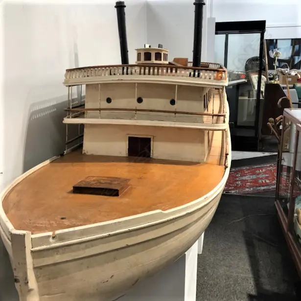 VERY LGE VINTAGE MODEL MISSISSIPPI RIVER BOAT 2.8m Image 1++