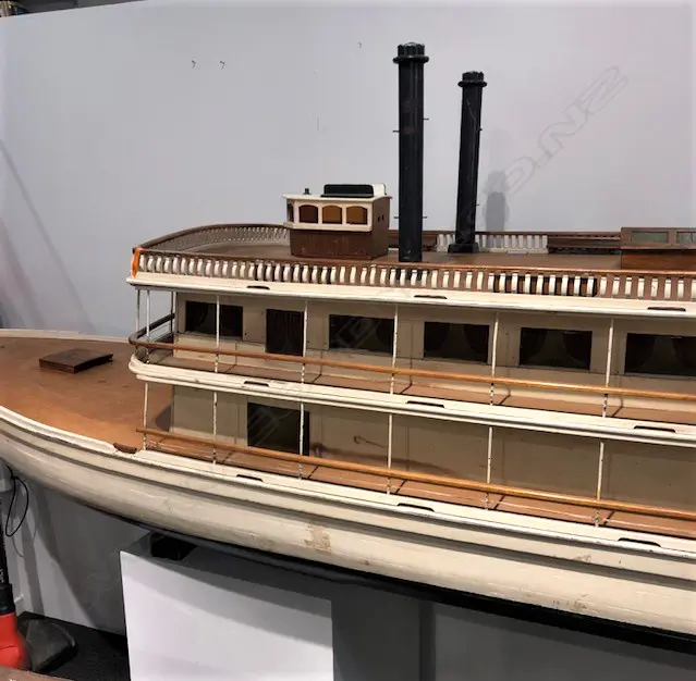 VERY LGE VINTAGE MODEL MISSISSIPPI RIVER BOAT 2.8m Image 1++