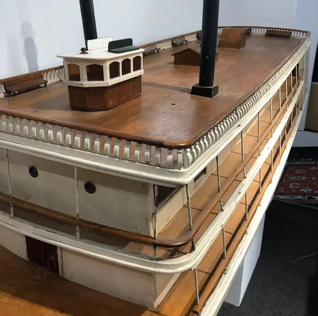 VERY LGE VINTAGE MODEL MISSISSIPPI RIVER BOAT 2.8m Image 1++