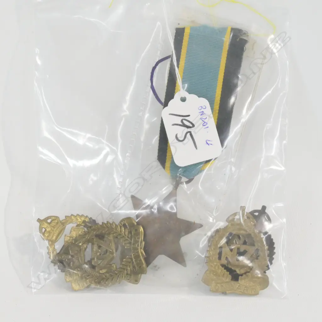 6 VARIOUS NZ ONWARD BADGES + AIR CREW EUROPE STAR COPY Image 1++