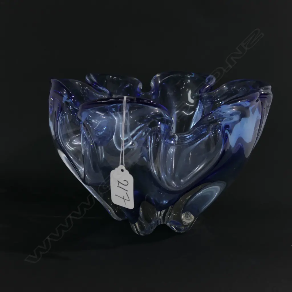 MURANO RETRO BLUE GLASS FRILLED BOWL Image 1++