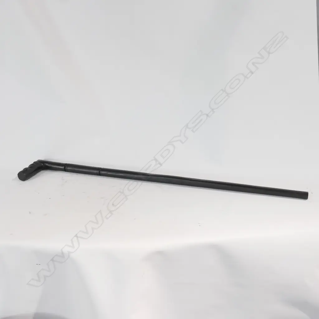 MAORI CARVED HANDLE WALKING STICK Image 1++