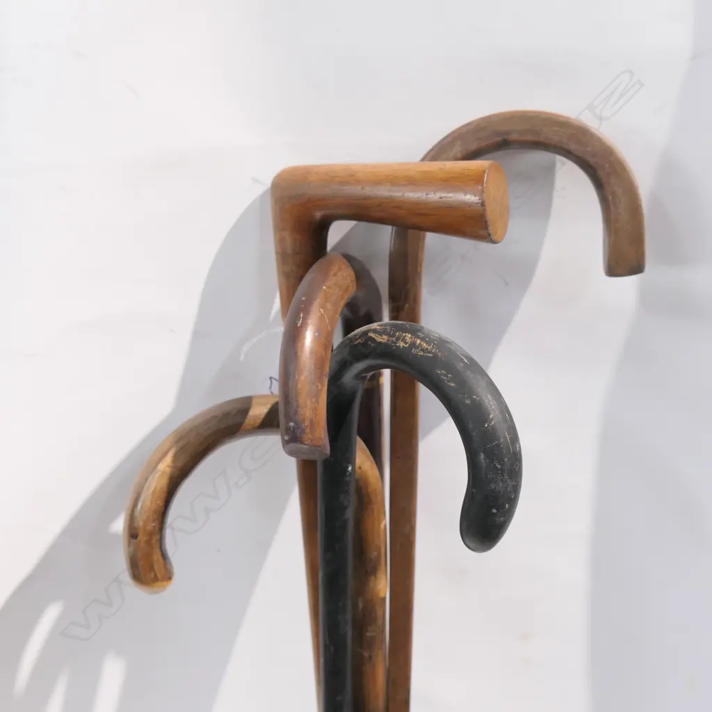 5 VINTAGE WALKING STICKS 1 W SQUARE SHAFT Image 1++