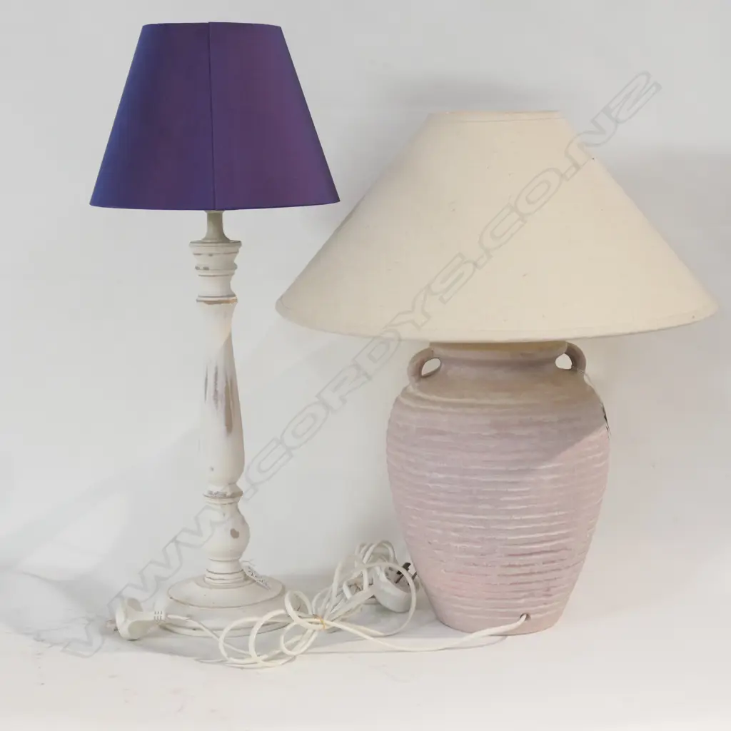 FRENCH COUNTRY LAMP 450MM H TO SHADE AND URN LAMP Image 1++