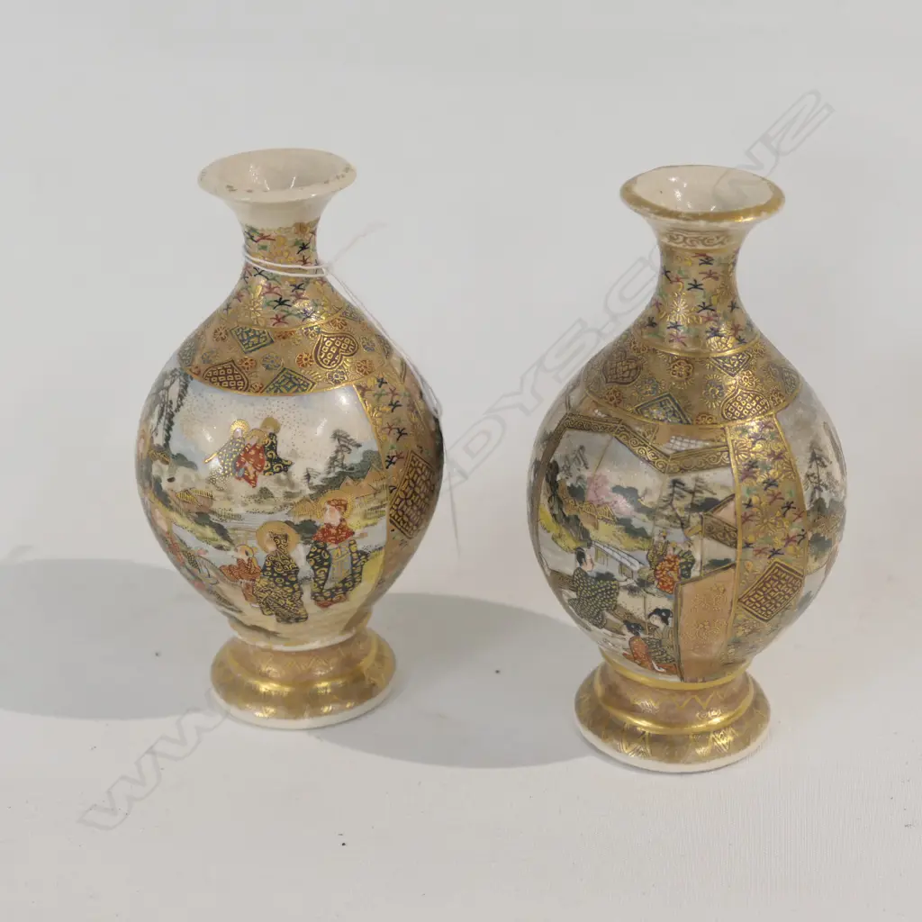 PAIR SATSUMA VASES Image 1++