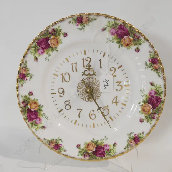 ROYAL ALBERT OLD COUNTRY ROSES CLOCK