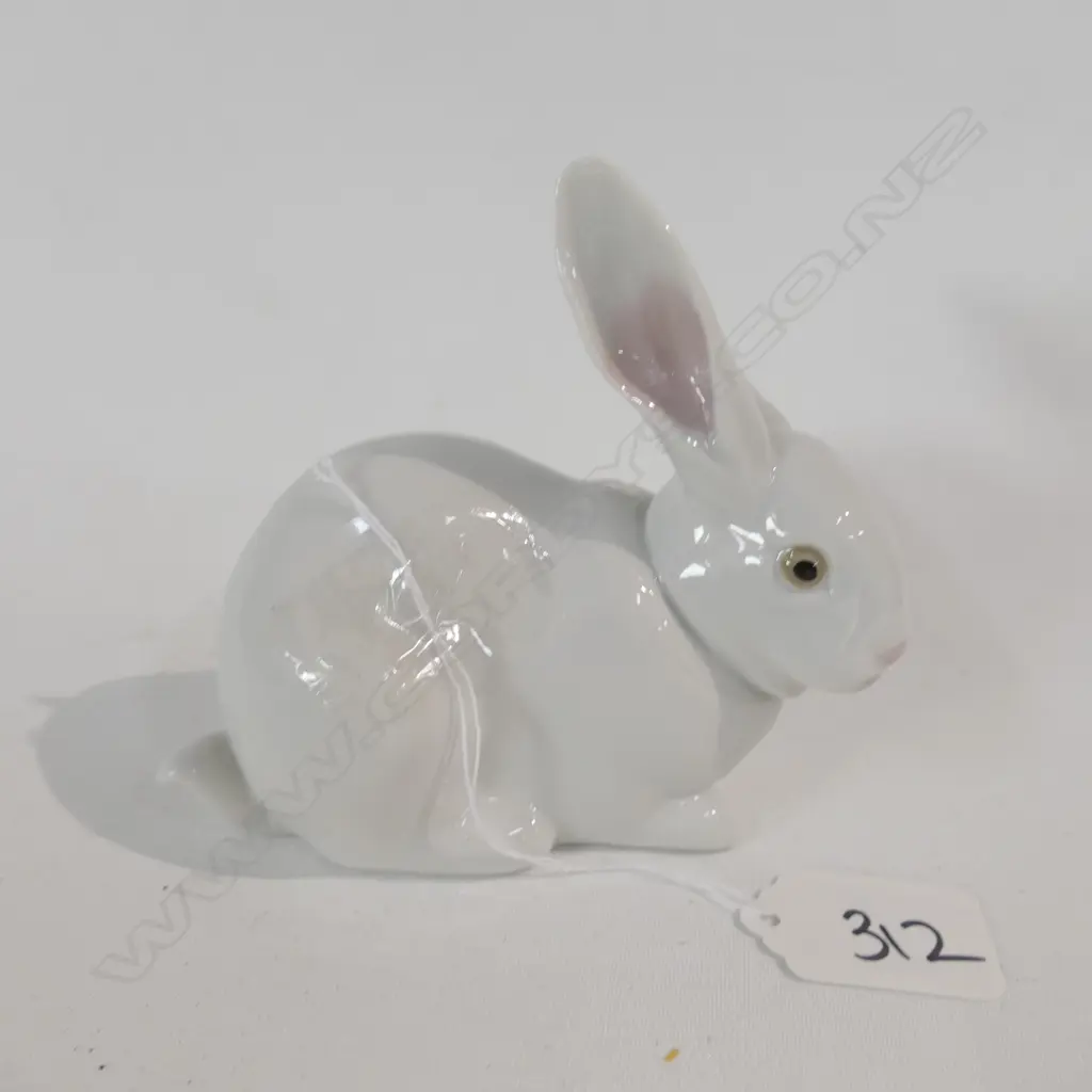 LLADRO BUNNY L120 MM Image 1++