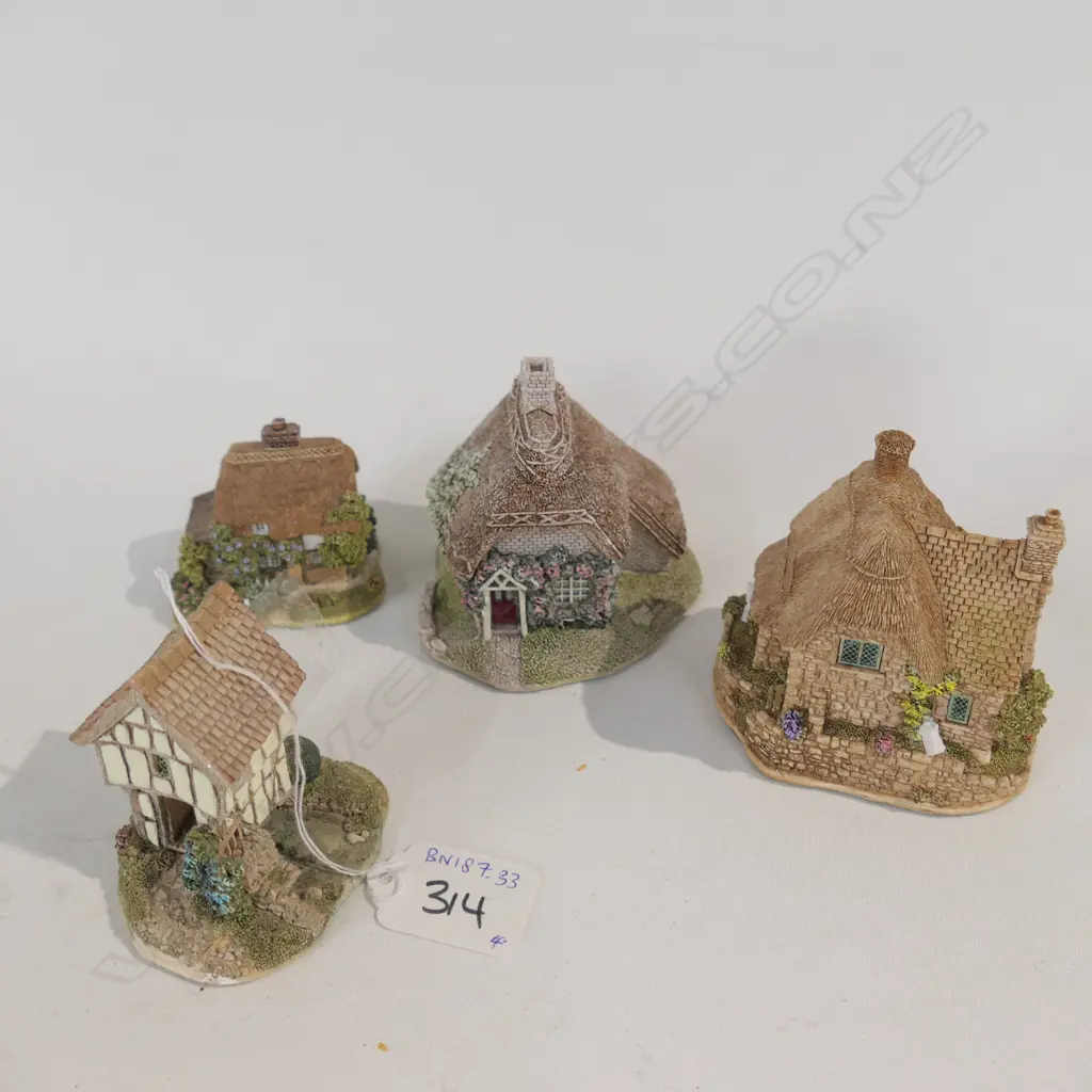 LILLIPUT HOUSES X 4  Image 1++