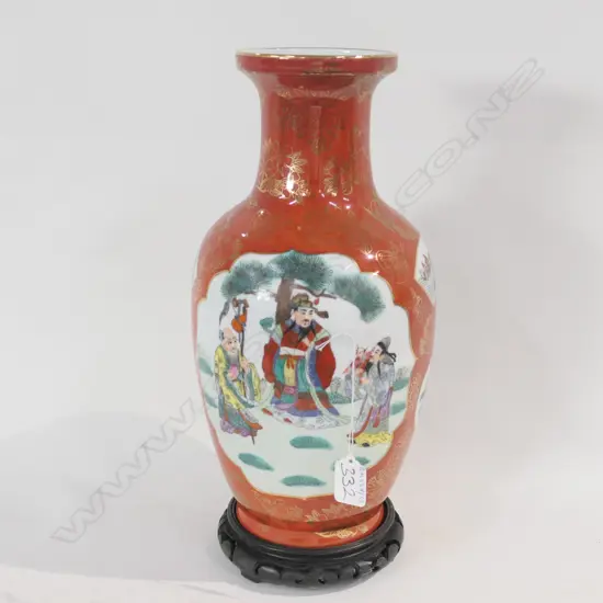 TALL FAMILLE ROSE VASE ON STAND 