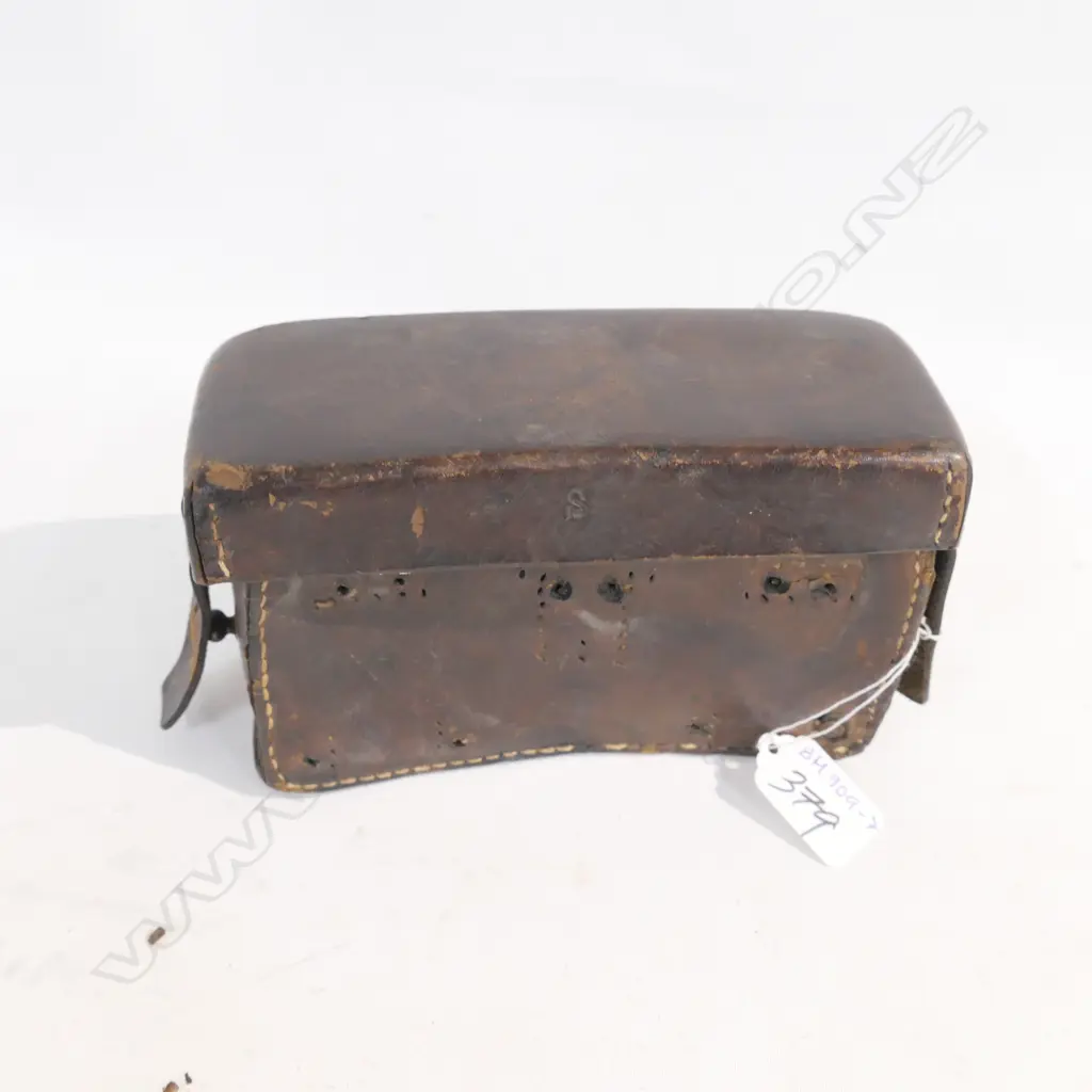 WWI GERMAN MEDIC'S POUCH WITH NZ SOLDIER'S NUMBER Image 1++