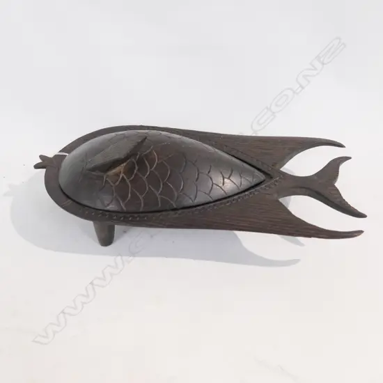 SOLOMON ISLAND CARVED FISH TRAY W. 300MM