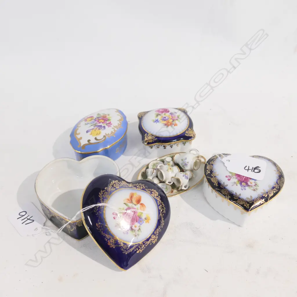 ASST PORCELAIN TRINKET BOXES AND LIMOGES MINIATURE TEASET Image 1++