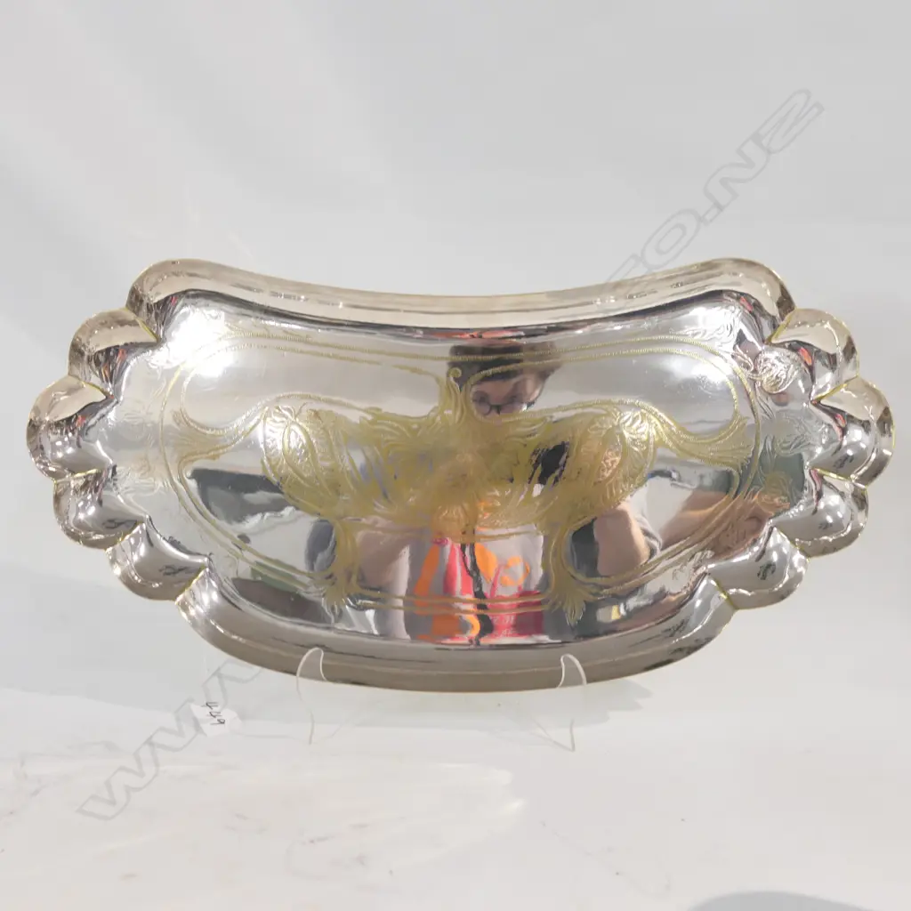 SILVER PLATE TRAY Image 1++