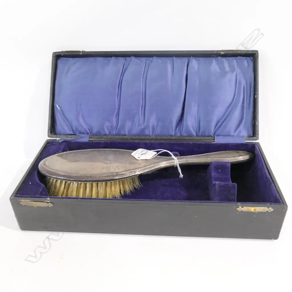 BOXED STG SILVER HAIRBRUSH Image 1++