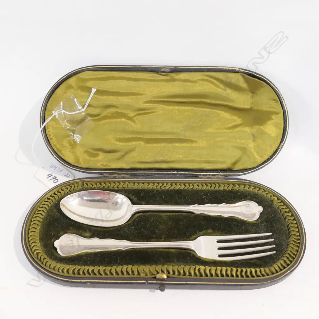 BOXED SILVER SPOON AND FORK BIRMINGHAM 1907, 67 GMS Image 1++