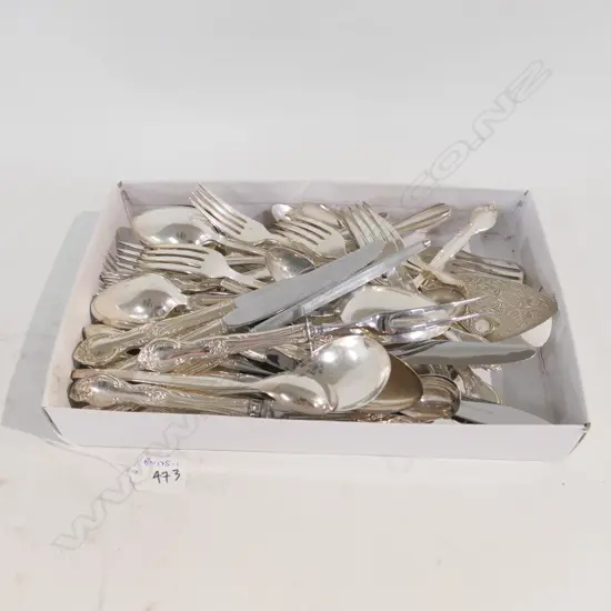 LOT EP CUTLERY
