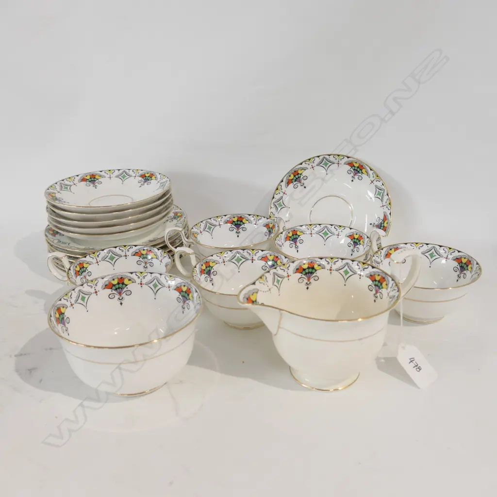 19 PCE PARAGON; 12 PLATES, 5 CUPS, MILK & SUGAR Image 1++