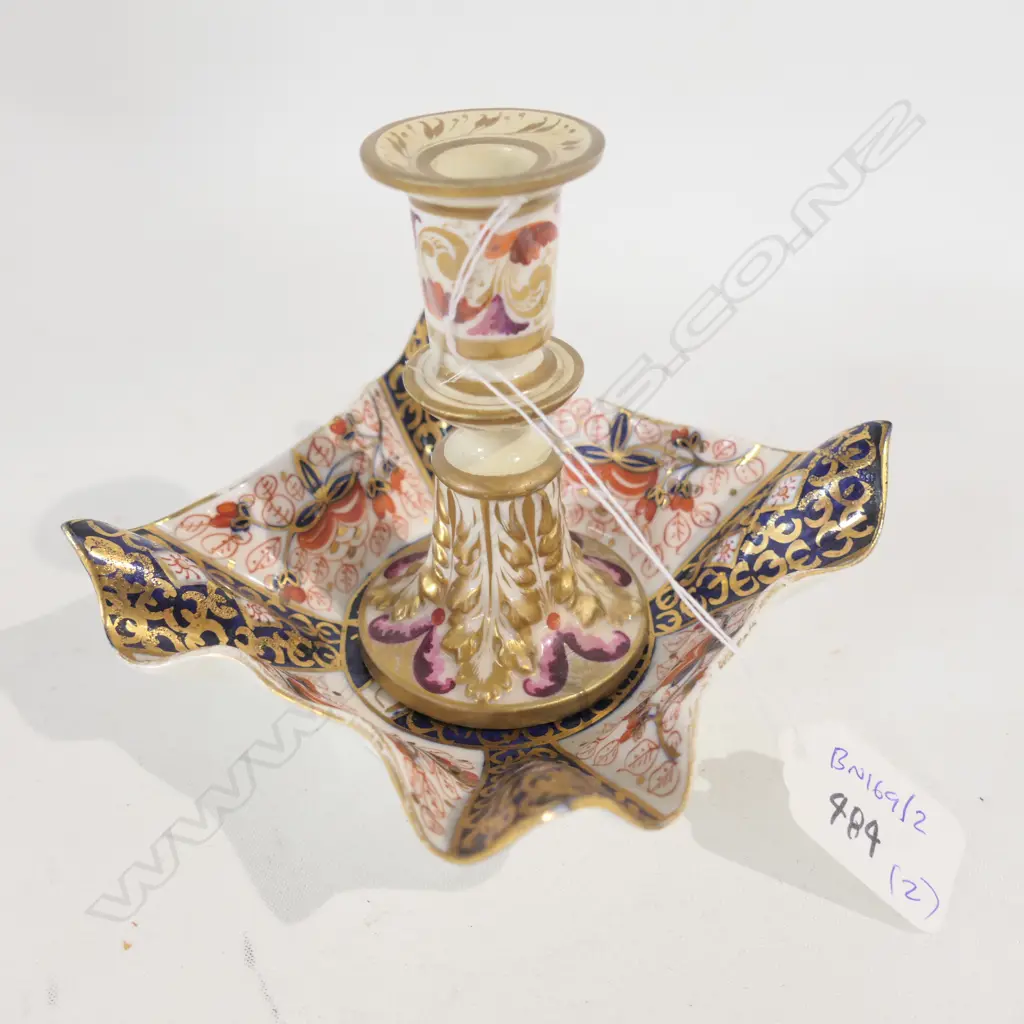 19THC IMARI PATTERNED DISH + REGENCY CANDLE STICK Image 1++