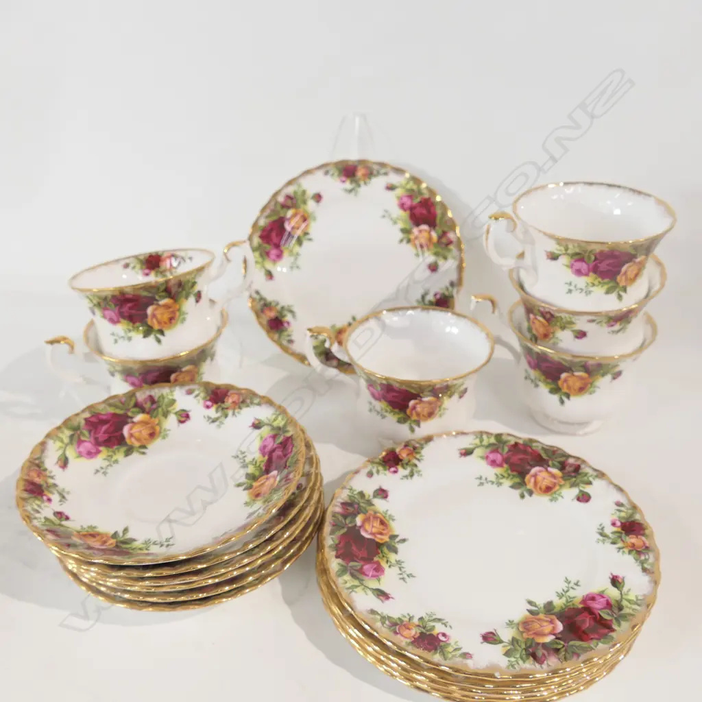 ROYAL ALBERT OLD COUNTRY ROSE 6 TRIOS Image 1++