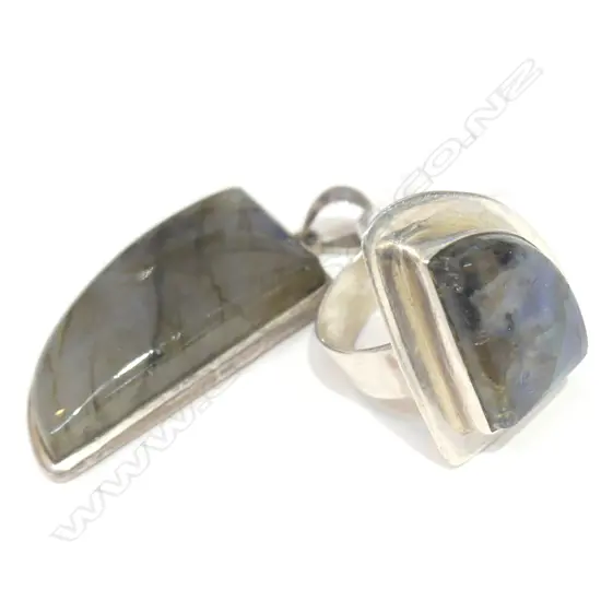 STG SILVER MOUNTED PENDANT AND RING/ LABRADORITE
