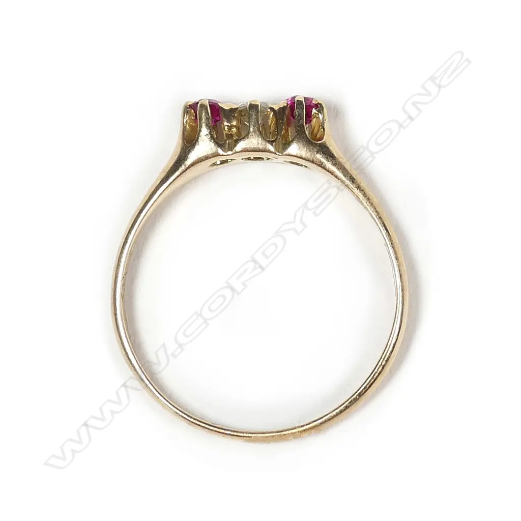 18CT GOLD SYN. RUBY AND DIAMOND RING Image 1++