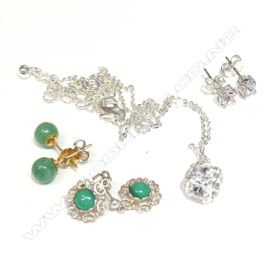 3 PR EARRING AND PENDENT Image 1++