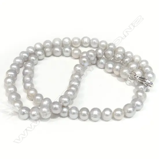 GREY TAHITIAN PEARL NECKLACE