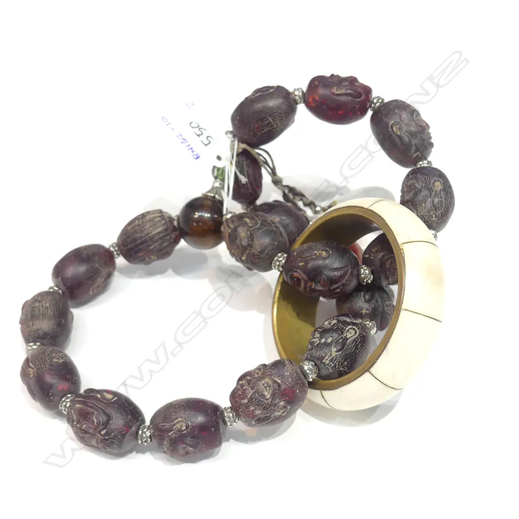 CHINESE BEADED CARVED NECKLACE & BONE BANGLE  Image 1++