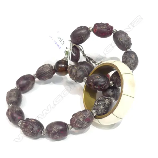 CHINESE BEADED CARVED NECKLACE & BONE BANGLE 