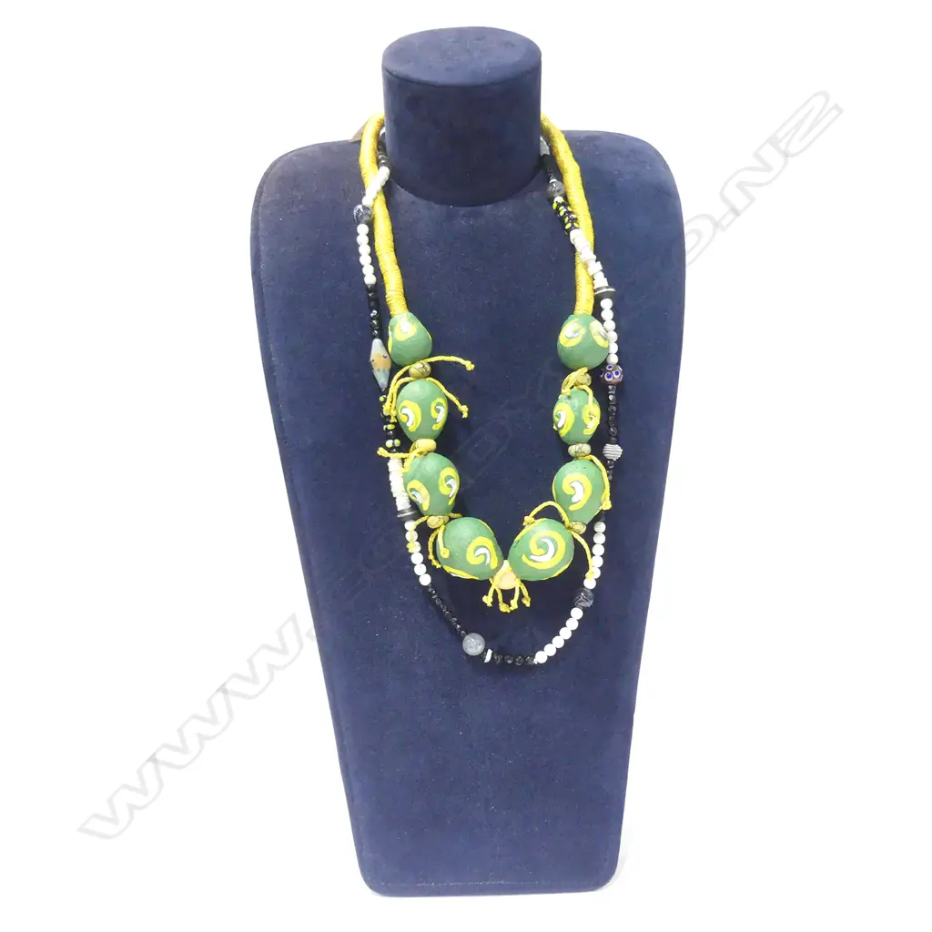 PAINTED SEED POD NECKLACE & A GLASS BEAD NECKLACE Image 1++
