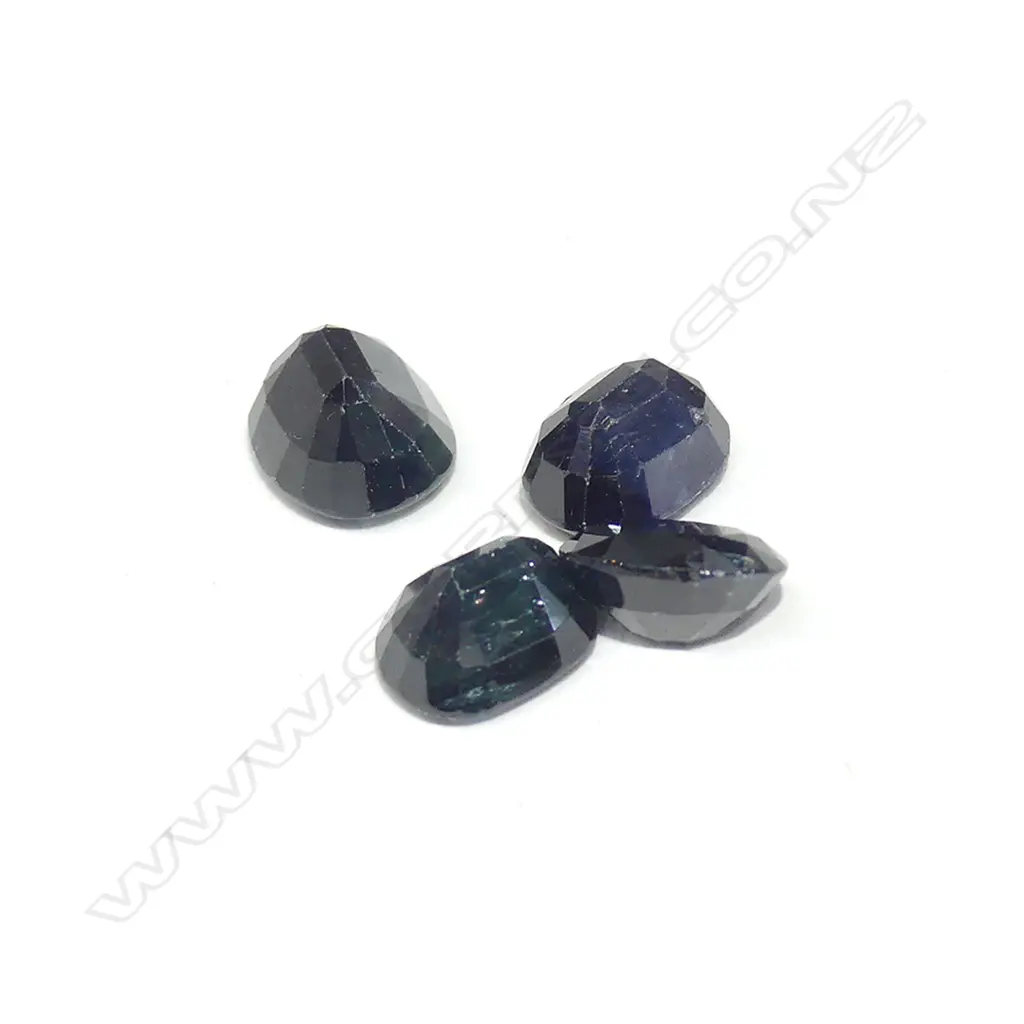 4 DEEP BLUE SAPPHIRES 10 CT 1N TOTAL Image 1++