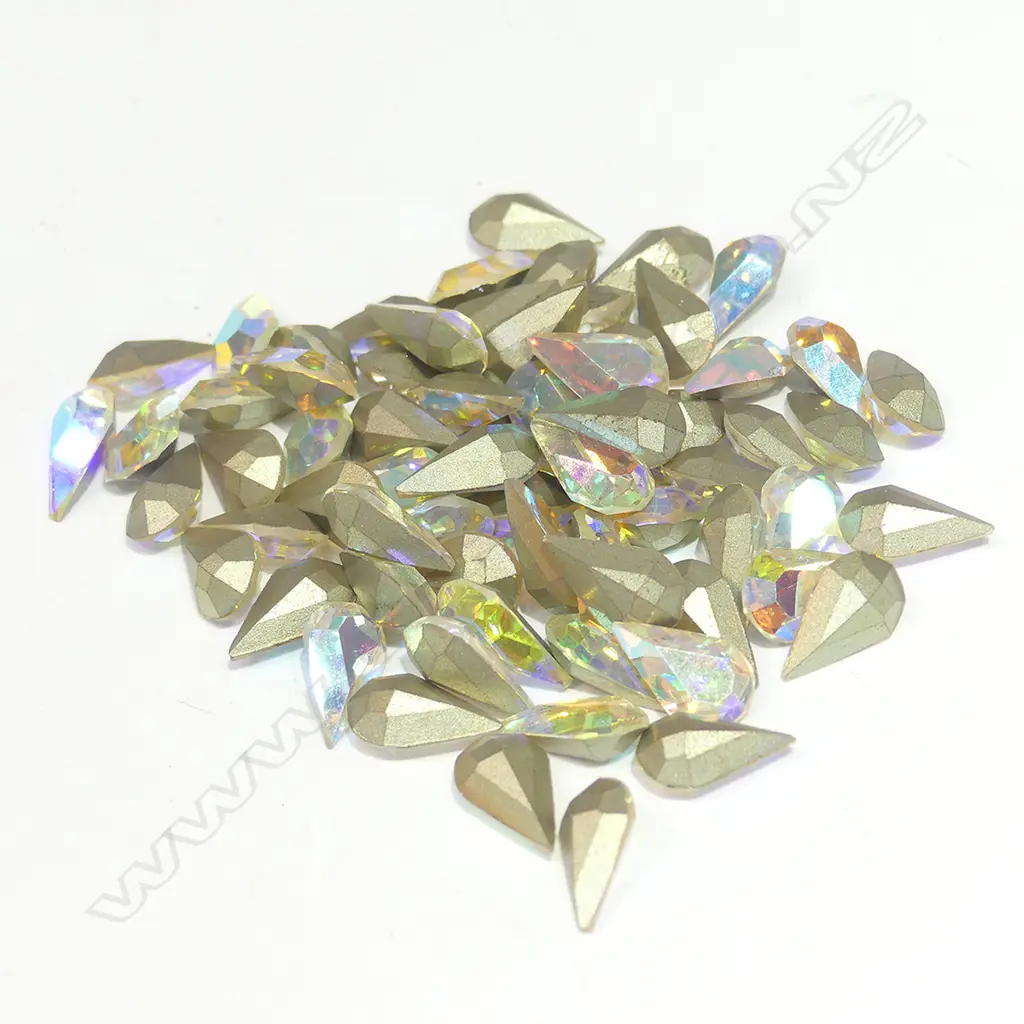 BAG OF MACHINE CUT CRYSTALS Image 1++