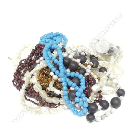 BAG OF BEAD NECKLACES 