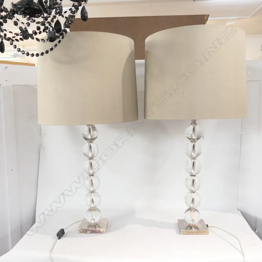 PR COCO REPUBLIC GLASS PEDESTAL TABLE LAMPS Image 1++