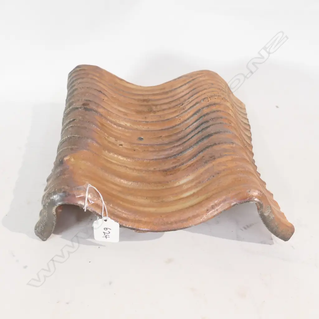 NZ STUDIO POTTERY SCULPTURE WAVE WOOD FIRED Image 1++
