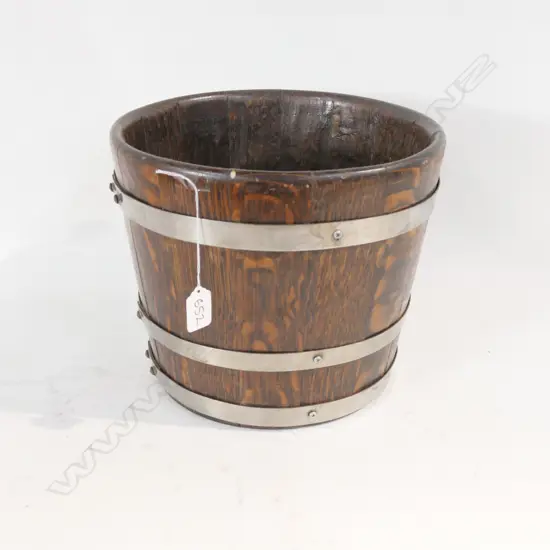 OAK PLANTER