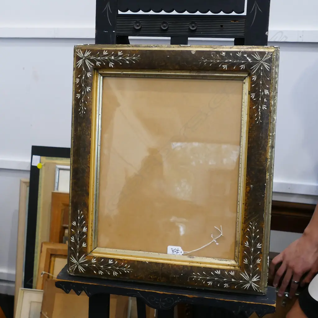 FLORAL ENGRAVED FRAME 530 X 440 MM Image 1++