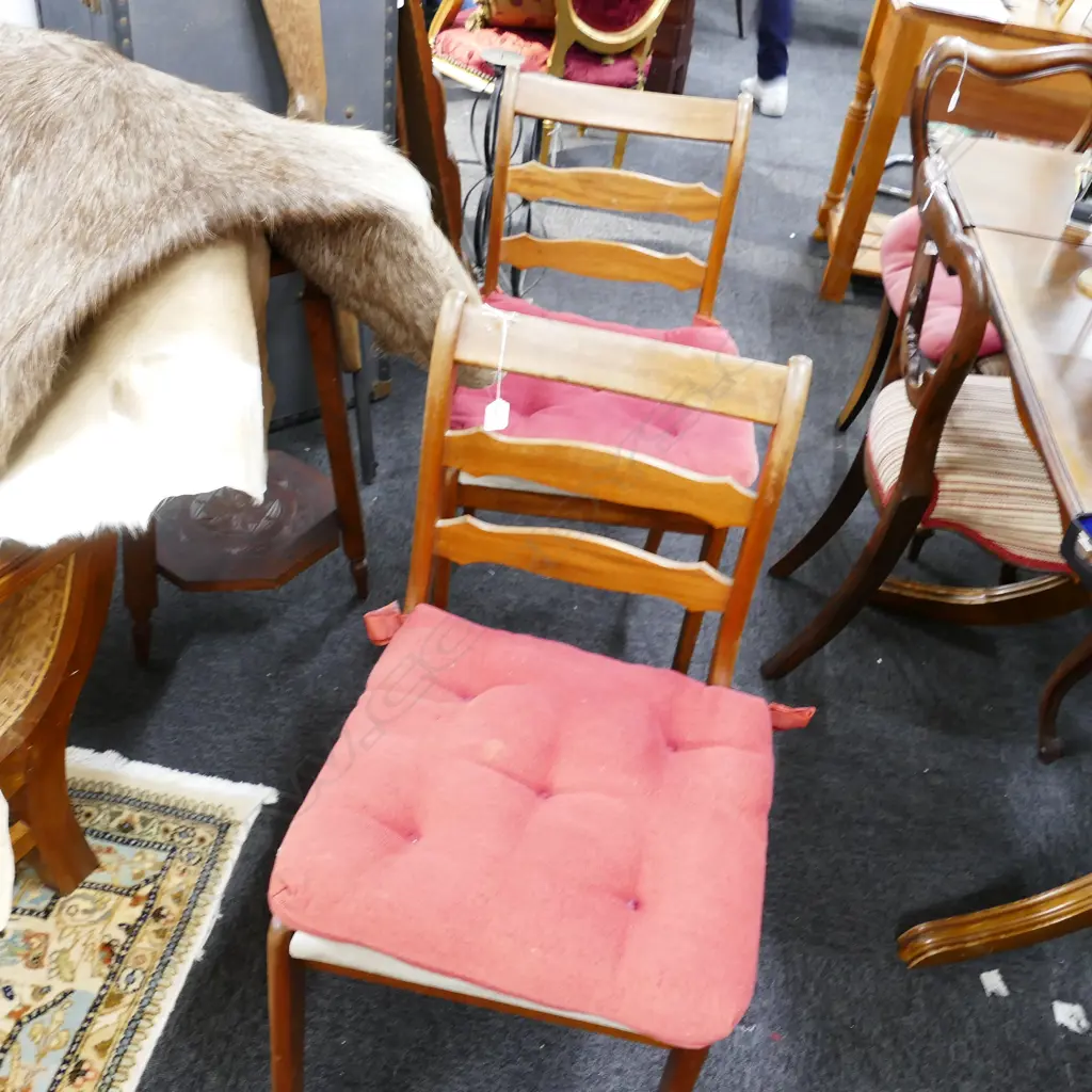 2 MAHOGANY REGENCY STYLE SIDE CHAIRS Image 1++