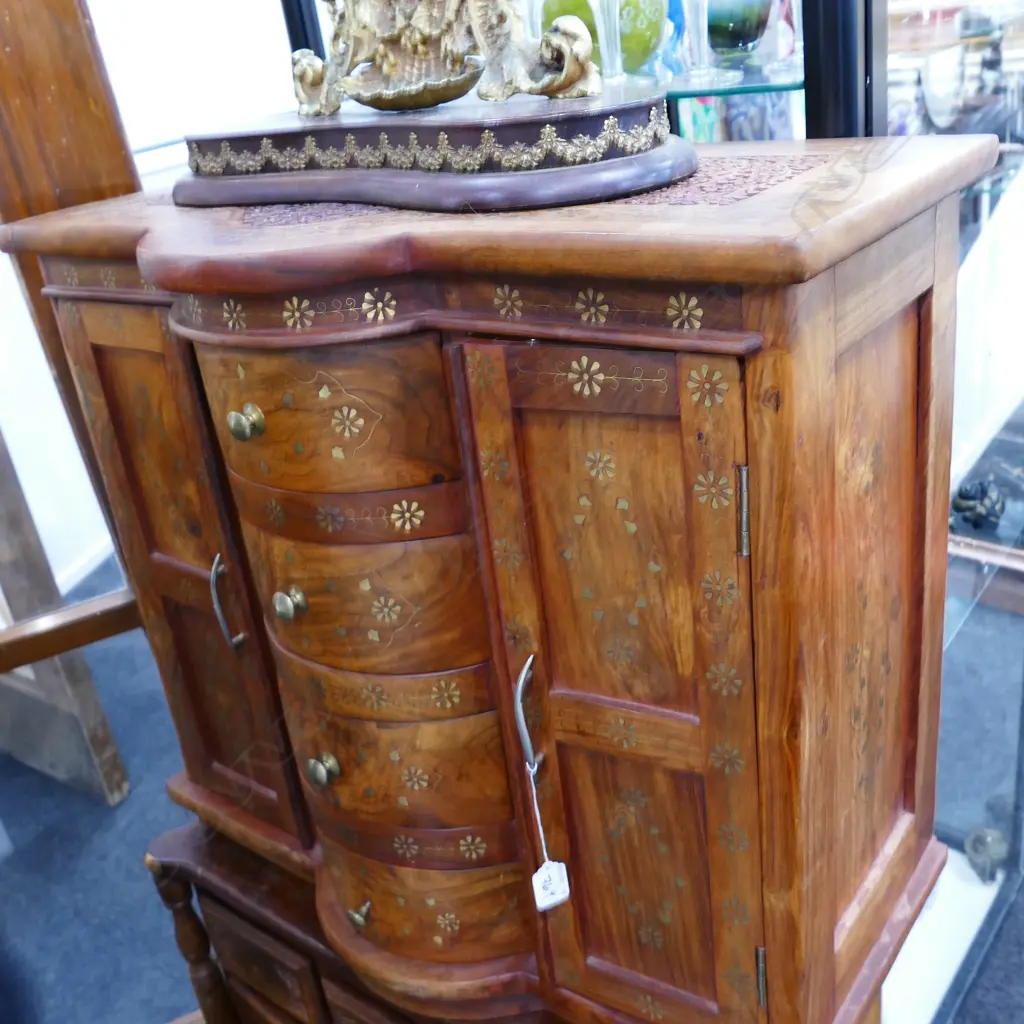 SMALL INDIAN BRASS INLAID COLLECTORS  CHEST Image 1++