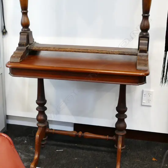 KAURI STRETCHER BASED SIDE TABLE L 810 MM