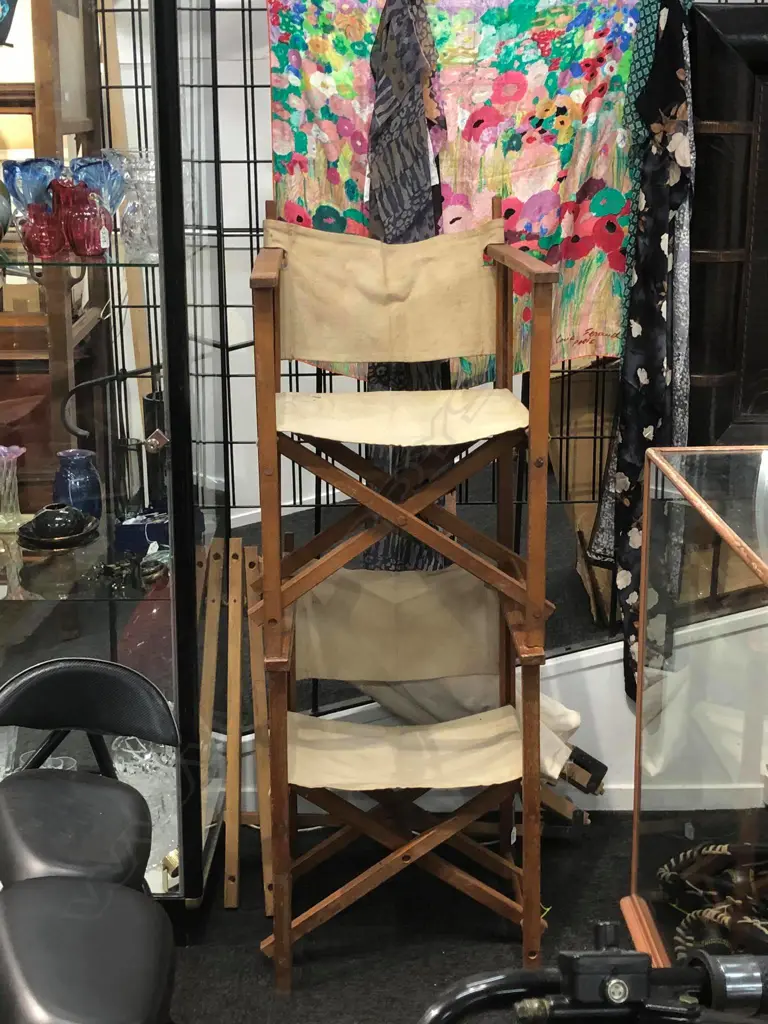 2  VINTAGE REWA REWA FRAMED CAMPAIGN CHAIRS +STRETCHER Image 1++