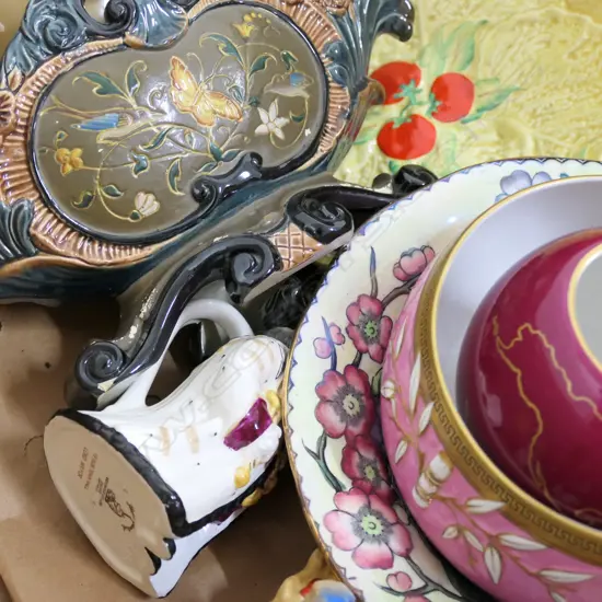 LOT ASST CHINA INCL. MALING / TEMUKA ETC