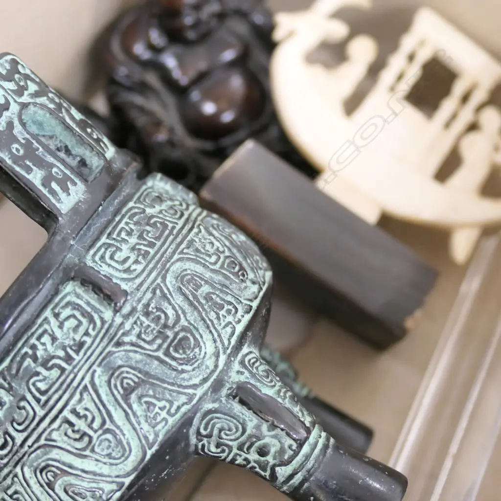 LOT ASST INCL. SMALL BRONZE INCENSE BURNER ETC Image 1++