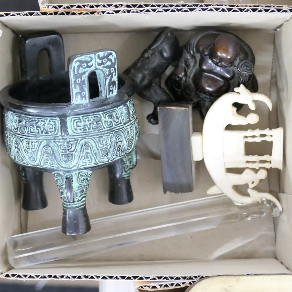 LOT ASST INCL. SMALL BRONZE INCENSE BURNER ETC Image 1++