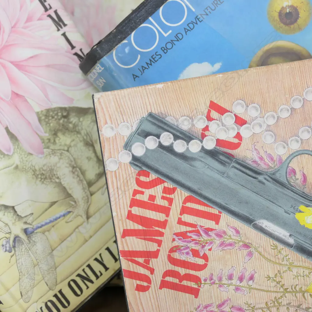 BOX OF BOOKS Image 1++