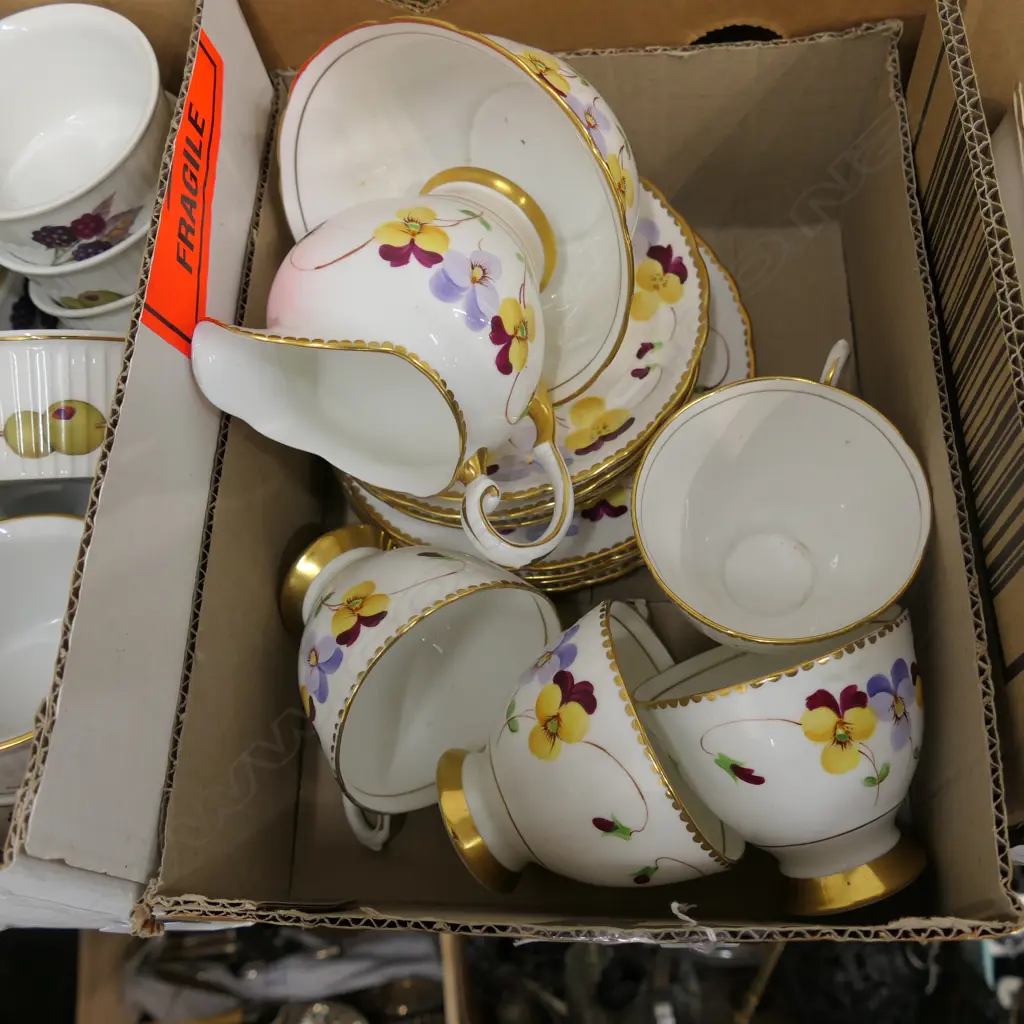TUSCAN 4PC TEA SERVICE Image 1++